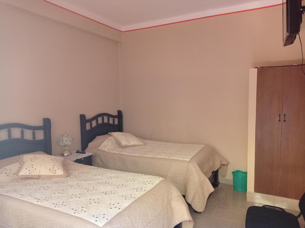 טופיזה Hostal Aramayo מראה חיצוני תמונה