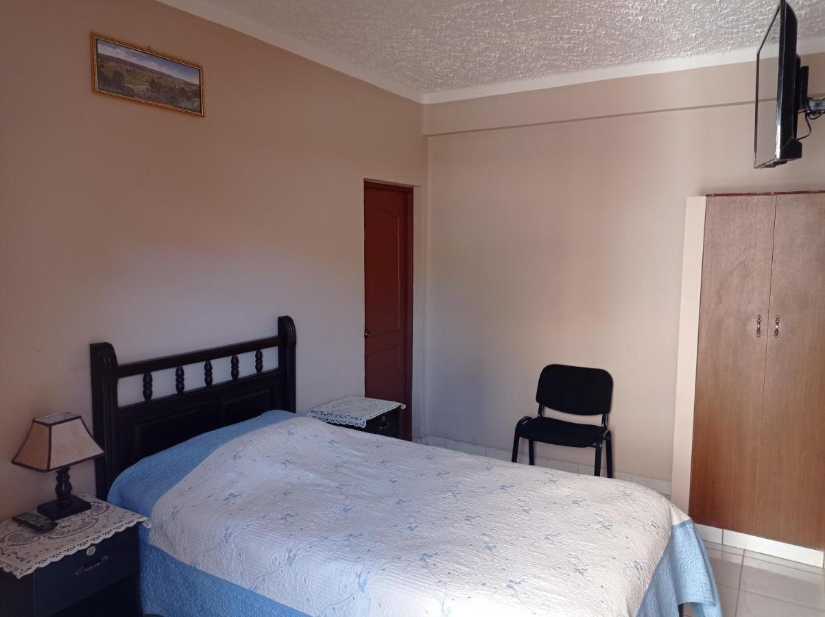 טופיזה Hostal Aramayo מראה חיצוני תמונה