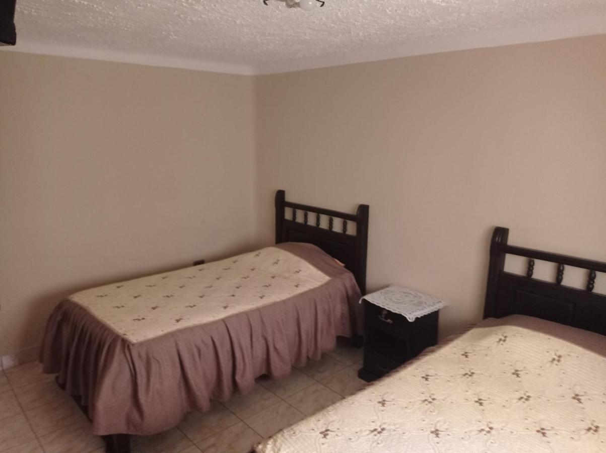 טופיזה Hostal Aramayo מראה חיצוני תמונה