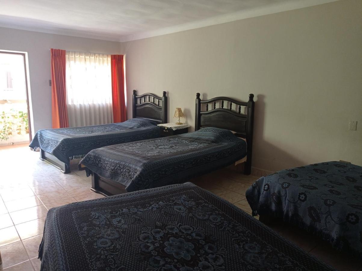 טופיזה Hostal Aramayo מראה חיצוני תמונה
