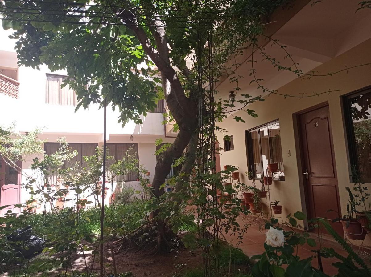 טופיזה Hostal Aramayo מראה חיצוני תמונה