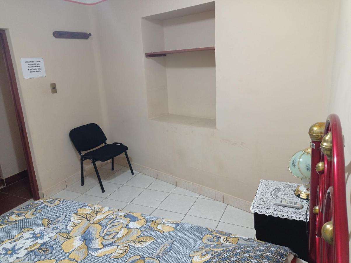 טופיזה Hostal Aramayo מראה חיצוני תמונה