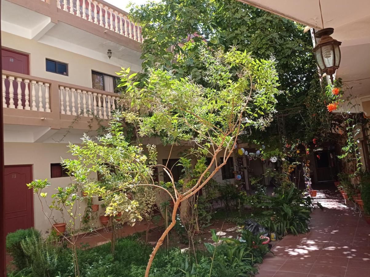טופיזה Hostal Aramayo מראה חיצוני תמונה