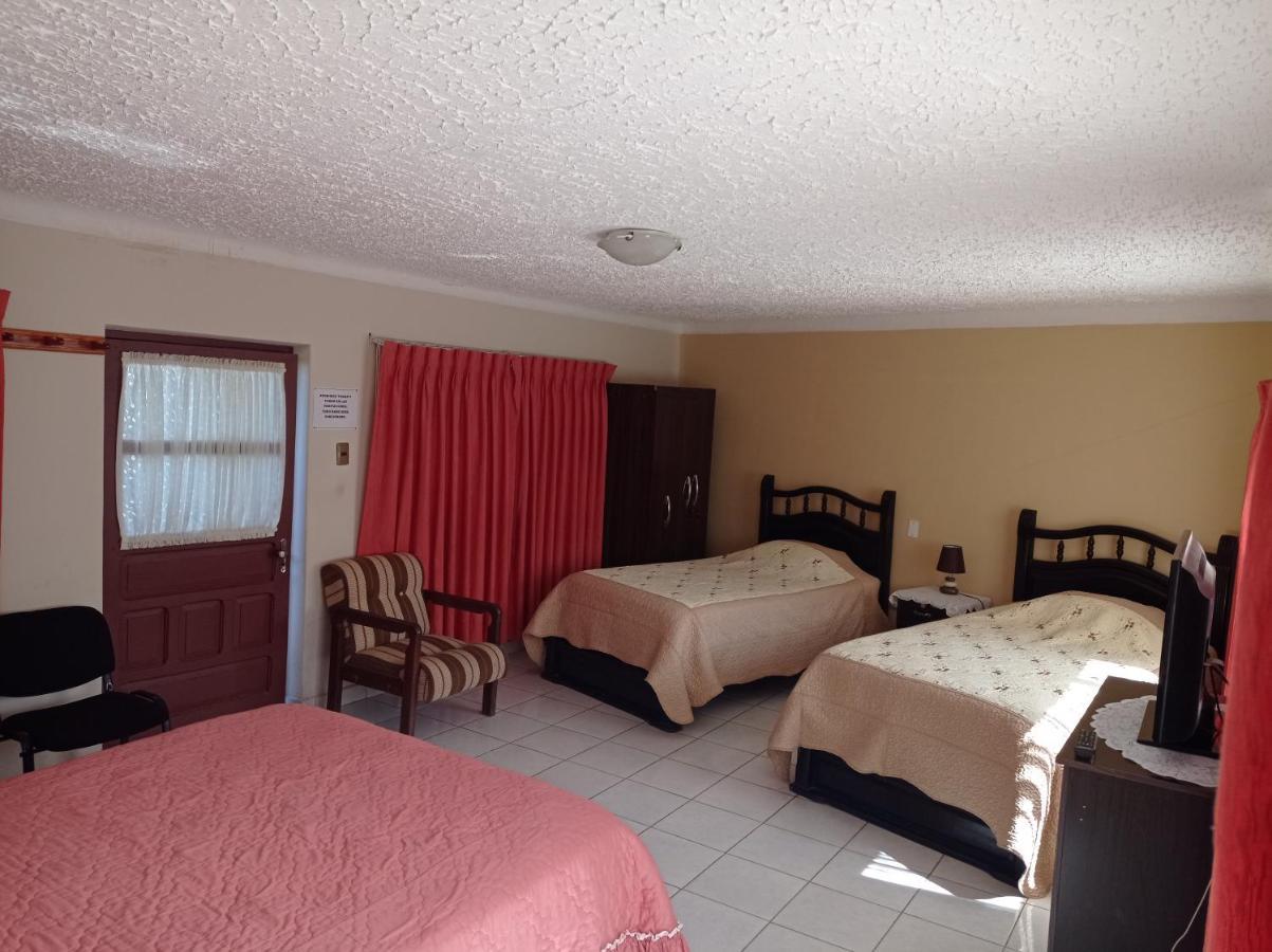 טופיזה Hostal Aramayo מראה חיצוני תמונה